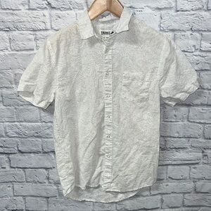 TRUNKS bench wear. short sleeve button down shirt, size small